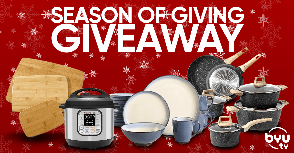 Kitchen goods bundle giveaway.