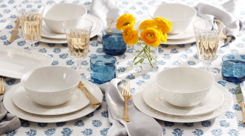 Dinnerware, Drinkware & Flatware Service For 8