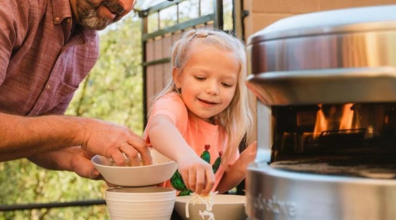 Enter to win SOLO STOVE Pi Pizza Oven Bundle!